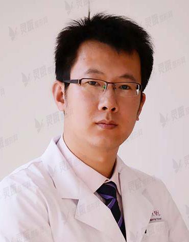 西京医院肖博医生隆鼻多少钱?