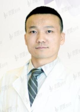 杨权明鼻子做得怎么样？参考杨权明隆鼻案例，短短1个月就变美了~